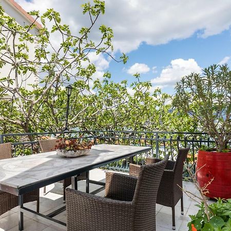 Apartments Rogulj Trogir Exterior photo